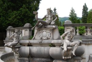 romanian statue